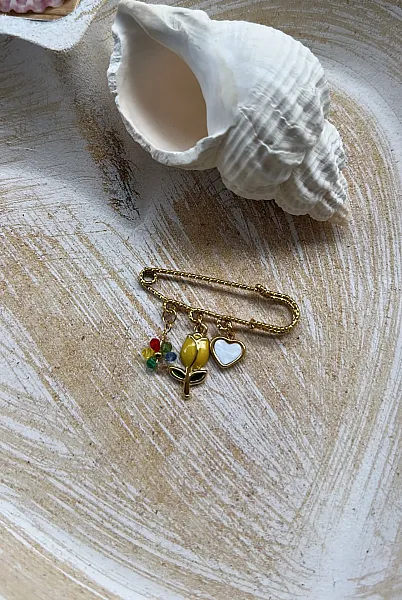 DAISY BROOCH