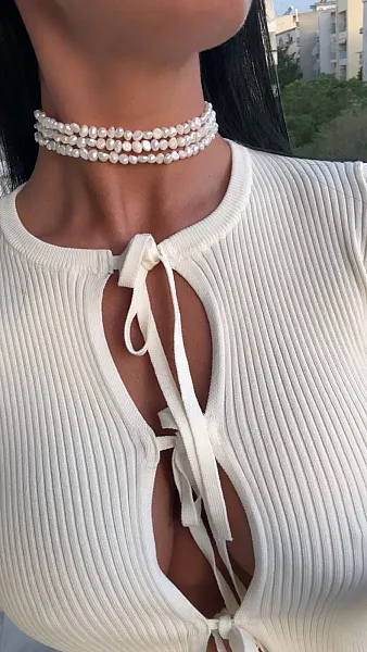TIMELESS CHOKER